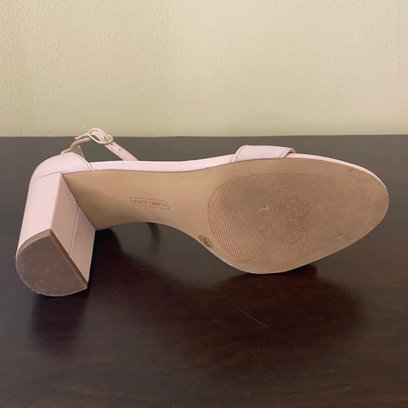 vince camuto Women’s Ankle Strap Block Heel Sandal - Picture 7 of 7